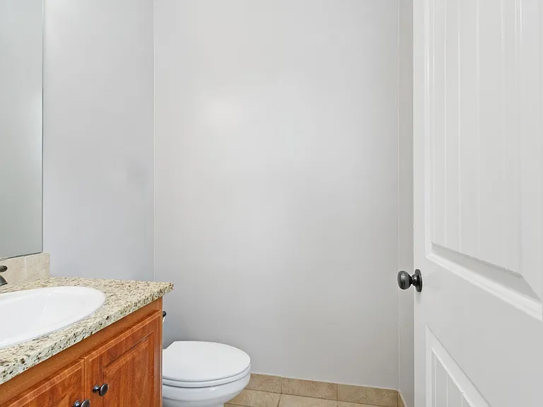 2621 Valentine Ln — Photo 13