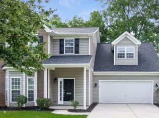10118 Atkins Ridge Dr, Charlotte, NC 28213