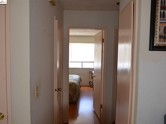 5th image of 209 River Pines Way