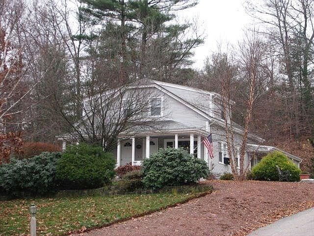 1st image of 208 Putnam Pike
