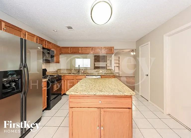 50 Rockridge Dr — Photo 7