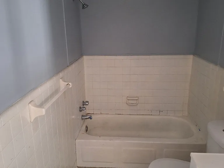 3008 Cabot St — Photo 8
