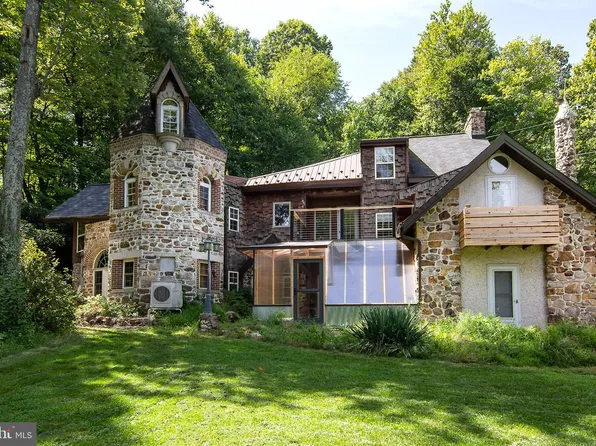 1580 Fox Hollow Rd, Shermans Dale, PA 17090