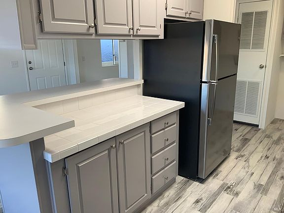 5th image of 1350 Pueblo Avenue #346