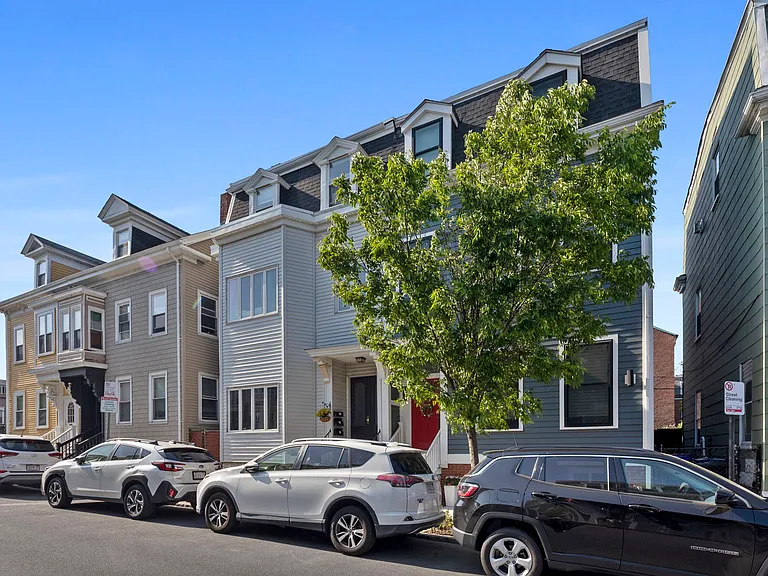 532 E 4th St #2 — Photo 33