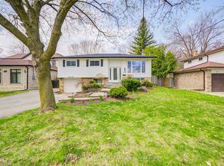 38 Sciberras Rd, Markham, ON L3R 2J3