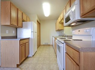 700 Walders St APT 7, Minot, ND 58703