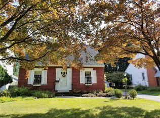 633 Eaton Rd, Rochester, NY 14617