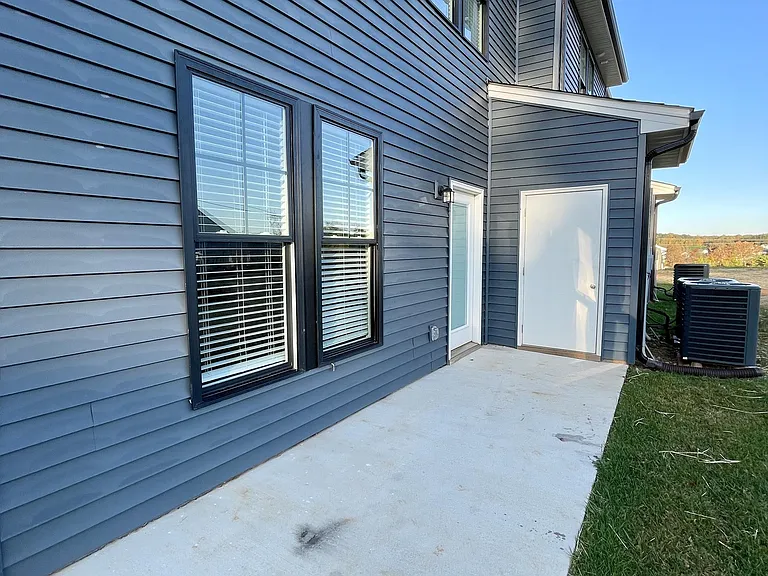 63 English Commons Dr #1 — Photo 44