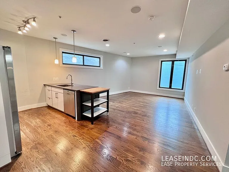 1839 6th St NW #4 — Photo 3