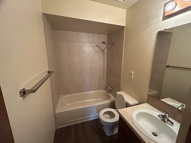 1224 Parker Dr — Photo 16