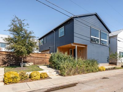 1012 Bastion Ct, Dallas, TX, 75212
