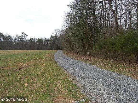 5th image of Clover Green Dr