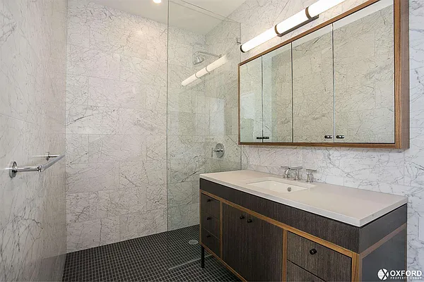 Rented by Oxford Property Group | media 44