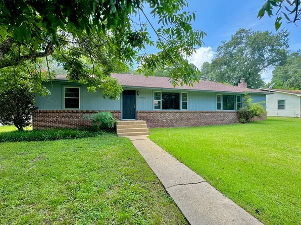 3901 Wood St, Texarkana, TX 75503