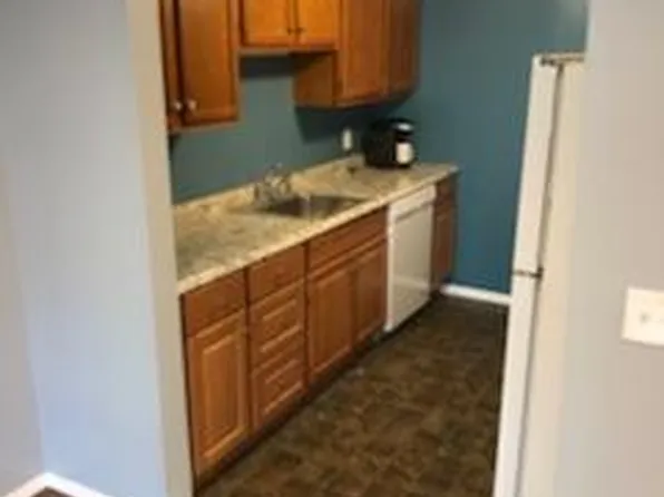 45 N Elm St APT 3, Saint Albans, VT 05478