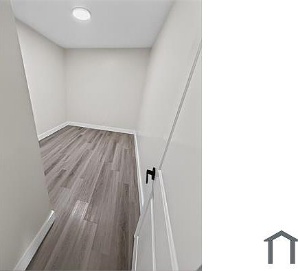 4th image of 110 Milford Ave #A
