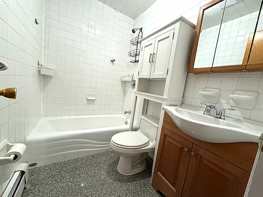 Rented by Highline Residential | media 18