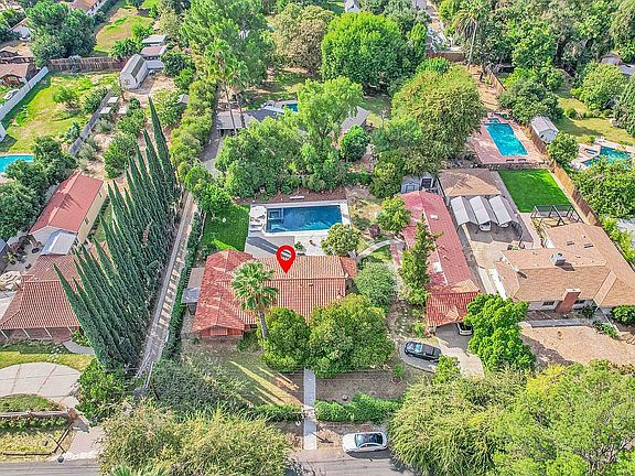 5th image of 6111 Shirley Ave