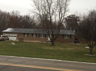 3042 E Possum Rd, Springfield, OH 45502