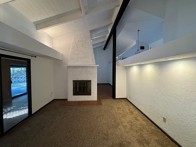 7860 Hill Rd — Photo 6
