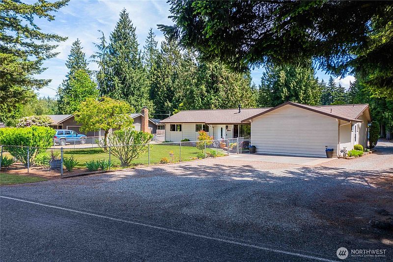 3rd image of 7380 Woodland Road