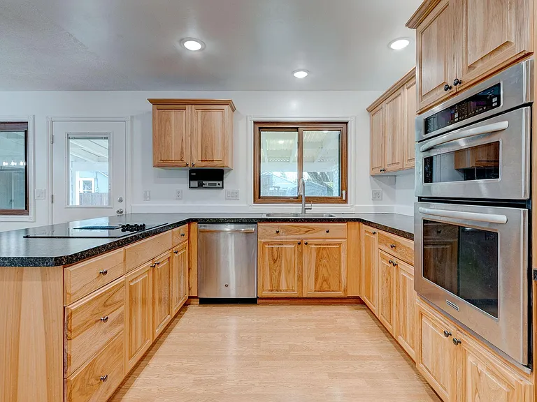 508 E Mission Dr — Photo 19