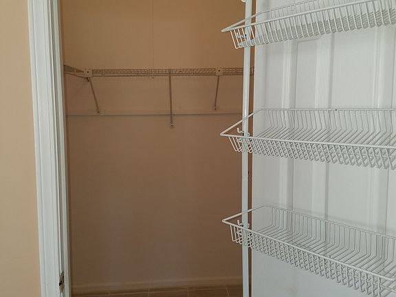 4th image of 244 Carteret St