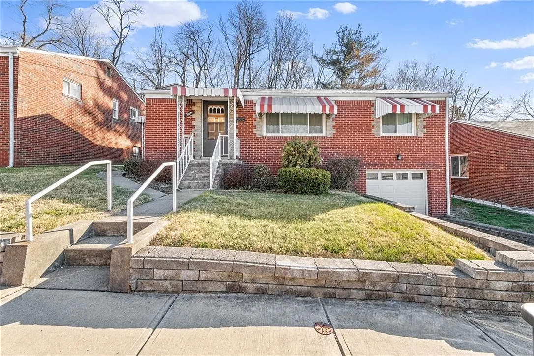 166 Margaretta St photo 1