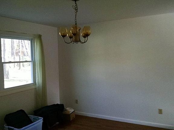 4th image of 27A Greensboro Blvd
