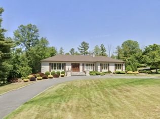 22 Notch Hill Dr, Livingston, NJ 07039