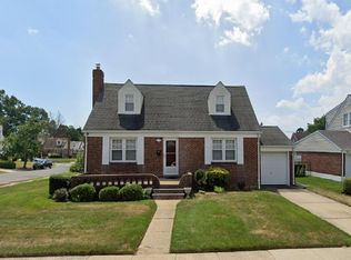 193 Landford Dr, Elmont, NY 11003
