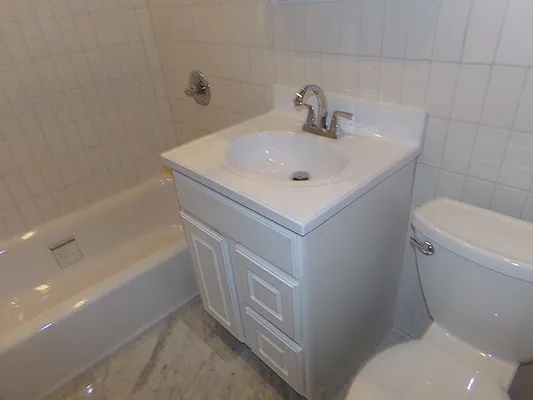 Rented by PMG Real Estate  | media 22