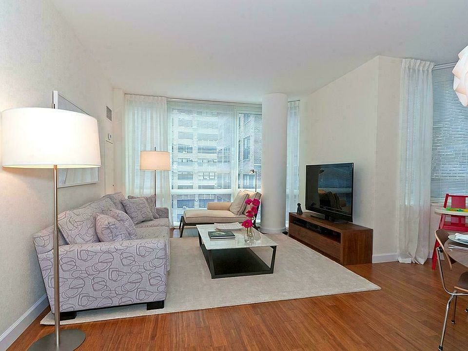 1st image of 330 W 39th St APT 24B