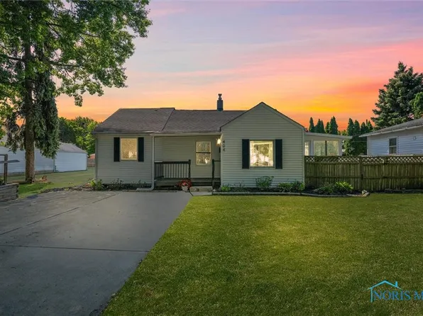 404 E Indiana Ave, Maumee, OH 43537