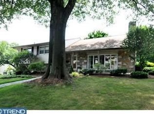 3328 Jeffrey Dr, Dresher, PA 19025