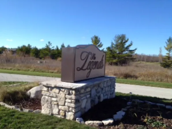 900 Cobblestone Rd, Egg Harbor, WI 54209