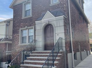 460 Shannon Pl, Cliffside Park, NJ 07010