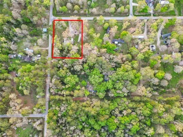 26 County Road 3732, Splendora, TX 77372
