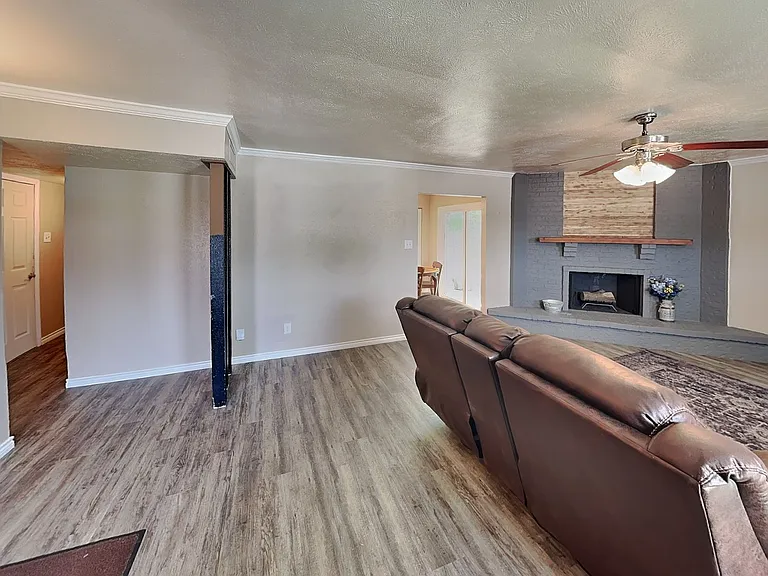 1240 Whittenburg Dr — Photo 3