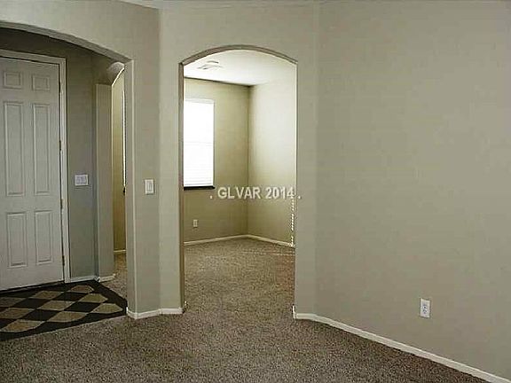 4th image of 9626 Hawk Cliff Ave