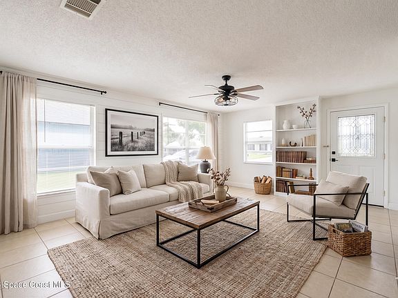 5th image of 2882 Pembroke Rd
