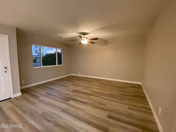 3rd image of 1814 E Randall Dr