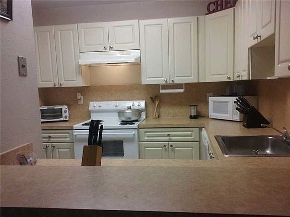 2nd image of 6950 Miami Gardens Dr #2305
