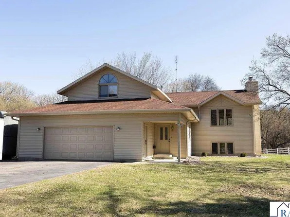 56936 Brookview Ln, New Ulm, MN 56073