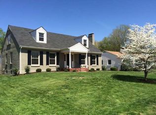 3529 Graham Rd, Saint Matthews, KY 40207