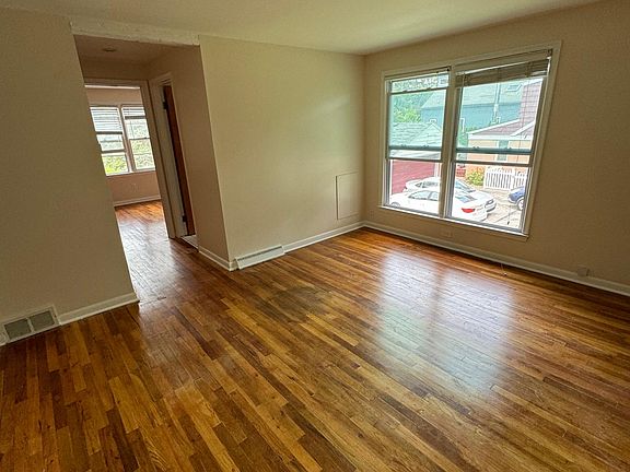 5th image of 15627 Portis St #2