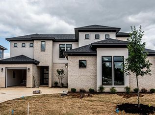 2080 Holt Way, Grapevine, TX 76051