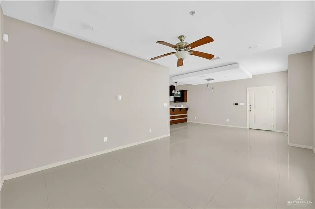 3004 S L St — Photo 3