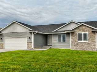 704 Neely St NE, Mitchellville, IA 50169